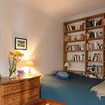 Beautiful Apartment - Near Park